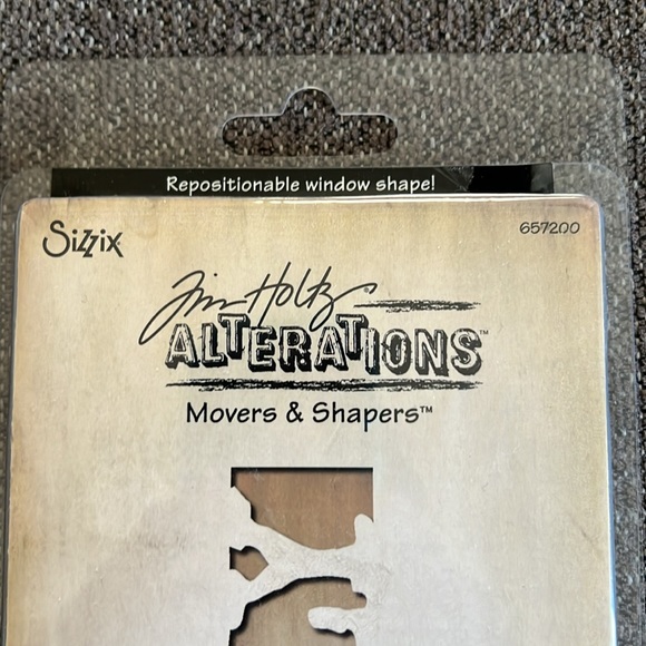 Tim Holtz Sizzix movers and shapers Family Die discontinued. NWT - Picture 2 of 5